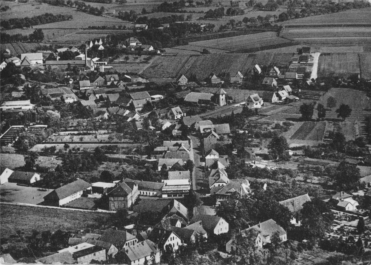 1960 - Luftaufnahme Apen Mitte mit Mühle zu Klampen - GS